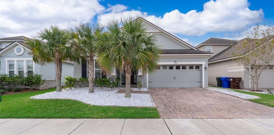 House in Kissimmee, Florida 5 bedrooms, 272.85 sq.m. № 1431784