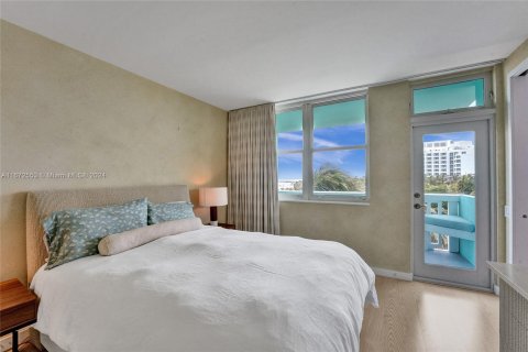 Condo in Miami Beach, Florida, 3 bedrooms  № 1394734 - photo 9