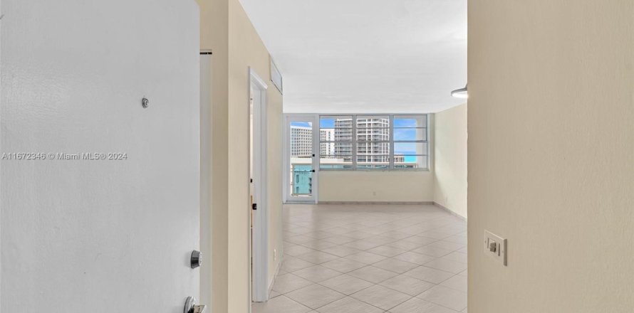 Condo à Miami Beach, Floride, 1 chambre  № 1394733