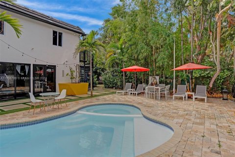 Villa ou maison à vendre à Biscayne Park, Floride: 3 chambres, 208.38 m2 № 1080199 - photo 18