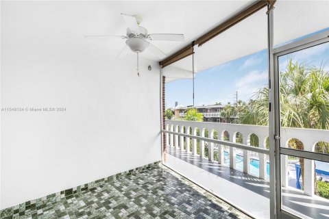 Copropriété à vendre à Hallandale Beach, Floride: 1 chambre, 68.38 m2 № 1059670 - photo 6