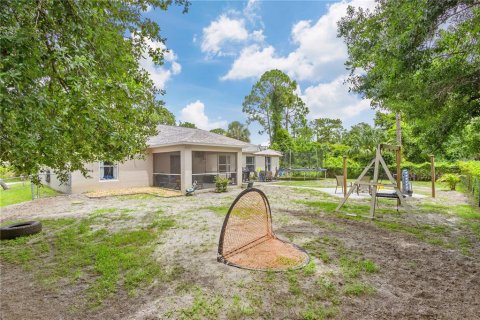 Villa ou maison à vendre à North Port, Floride: 3 chambres, 187.66 m2 № 1267862 - photo 30