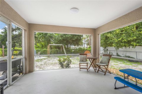 House in North Port, Florida 3 bedrooms, 187.66 sq.m. № 1267862 - photo 25