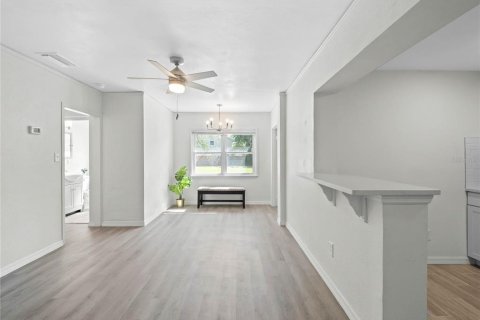 Casa en venta en Orlando, Florida, 3 dormitorios, 70.23 m2 № 1069691 - foto 4