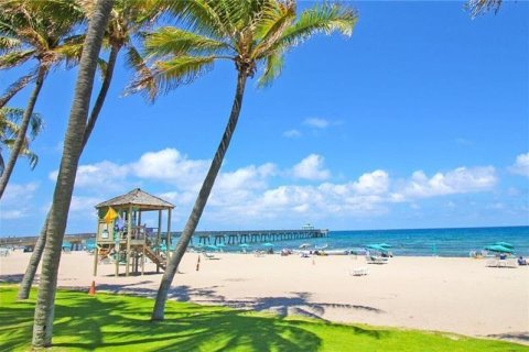 Condominio en venta en Deerfield Beach, Florida, 1 dormitorio, 55.09 m2 № 1079743 - foto 23