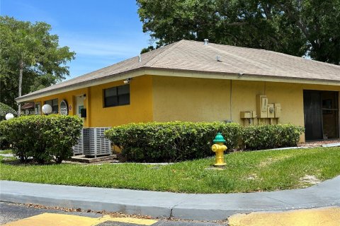 Condo in Oakland Park, Florida, 2 bedrooms  № 1351681 - photo 6