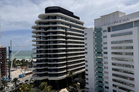 Condo in Miami Beach, Florida, 2 bedrooms  № 1351680 - photo 10