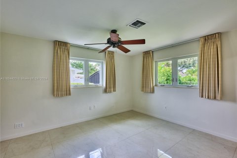 Casa en venta en Miami, Florida, 3 dormitorios, 158.31 m2 № 1351675 - foto 26