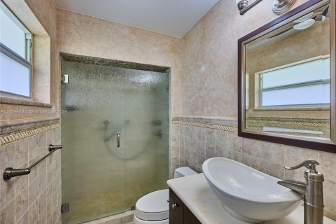 Casa en venta en Miami, Florida, 3 dormitorios, 158.31 m2 № 1351675 - foto 30