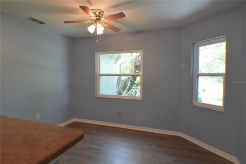 House in San Antonio, Florida 3 bedrooms, 163.42 sq.m. № 1336501 - photo 25