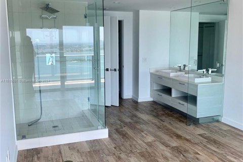 Condominio en venta en Miami, Florida, 2 dormitorios, 99.13 m2 № 1270995 - foto 15