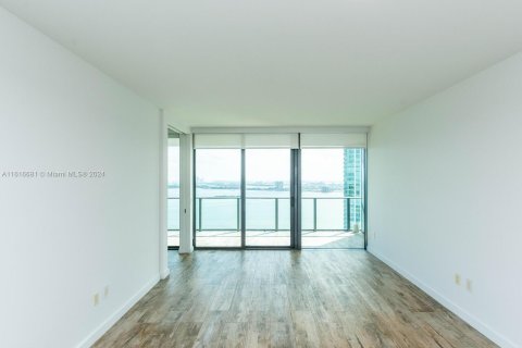 Condominio en venta en Miami, Florida, 2 dormitorios, 99.13 m2 № 1270995 - foto 27