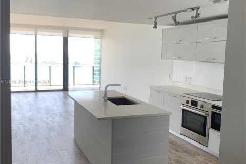 Copropriété à vendre à Miami, Floride: 2 chambres, 99.13 m2 № 1270995 - photo 6