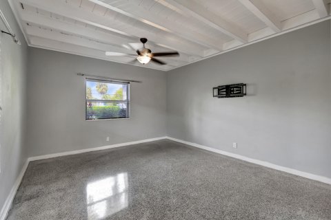 Casa en venta en Lake Worth, Florida, 2 dormitorios, 161.56 m2 № 1077112 - foto 16