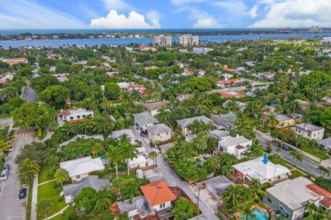 Villa ou maison à vendre à West Palm Beach, Floride: 4 chambres, 193.05 m2 № 1168862 - photo 12