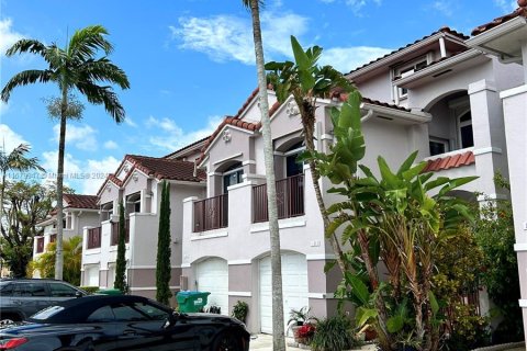 Townhouse in Miami, Florida 3 bedrooms, 166.3 sq.m. № 1370472 - photo 27