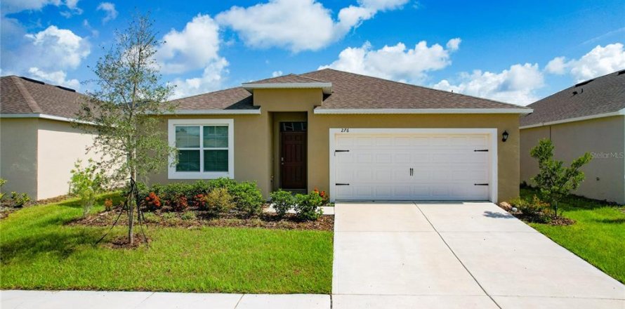 House in Lake Alfred, Florida 4 bedrooms, 171.96 sq.m. № 1359909