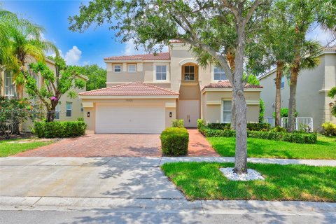 Villa ou maison à vendre à Miramar, Floride: 5 chambres, 336.77 m2 № 1241944 - photo 2