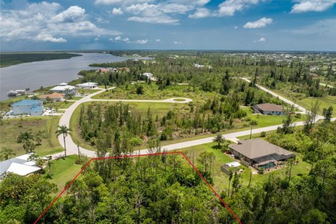 Terreno en venta en Port Charlotte, Florida № 1264077 - foto 6