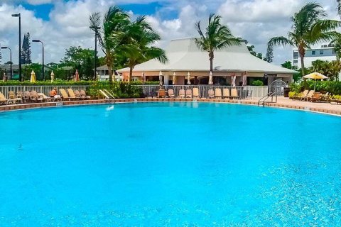 Condo in Deerfield Beach, Florida, 1 bedroom  № 1079071 - photo 3