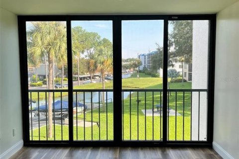 Copropriété à vendre à Tampa, Floride: 2 chambres, 85.1 m2 № 1371651 - photo 6