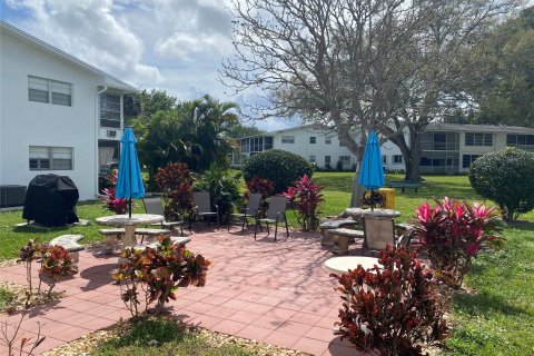 Condo in Deerfield Beach, Florida, 1 bedroom  № 1049904 - photo 5