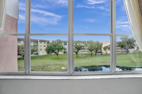 Copropriété à vendre à Sunrise, Floride: 3 chambres, 136.57 m2 № 1050248 - photo 12