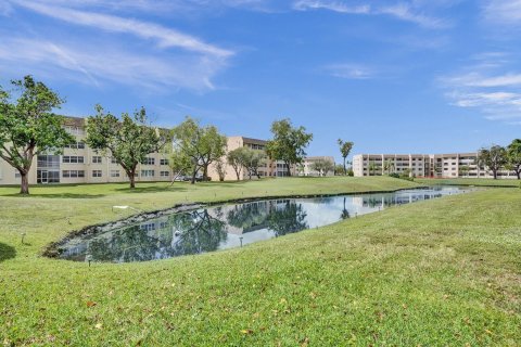 Copropriété à vendre à Sunrise, Floride: 3 chambres, 136.57 m2 № 1050248 - photo 11