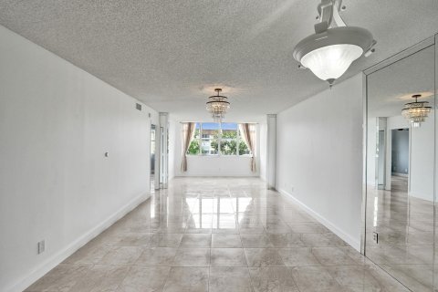 Copropriété à vendre à Sunrise, Floride: 3 chambres, 136.57 m2 № 1050248 - photo 26