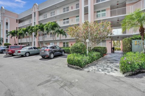 Condo in Sunrise, Florida, 3 bedrooms  № 1050248 - photo 7