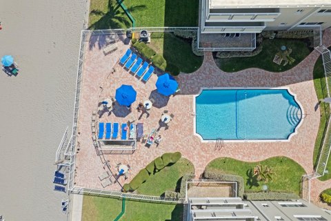 Copropriété à vendre à Hillsboro Beach, Floride: 2 chambres, 98.48 m2 № 1050272 - photo 16