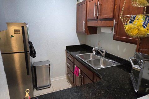 Condo in Orlando, Florida, 1 bedroom  № 1344169 - photo 4