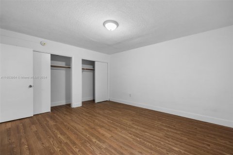 Apartment in North Miami Beach, Florida 1 bedroom № 1356677 - photo 10