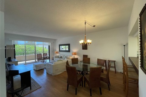 Condominio en venta en Key Biscayne, Florida, 2 dormitorios, 142.23 m2 № 1072191 - foto 5