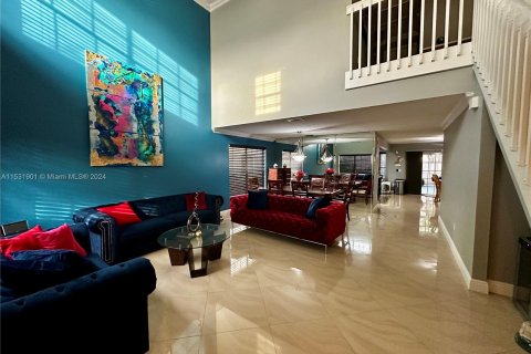 Villa ou maison à vendre à Sunrise, Floride: 4 chambres, 193.14 m2 № 1067899 - photo 2