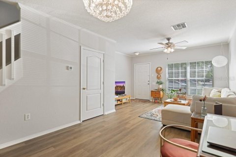 Touwnhouse à vendre à Brandon, Floride: 2 chambres, 103.12 m2 № 1380993 - photo 4