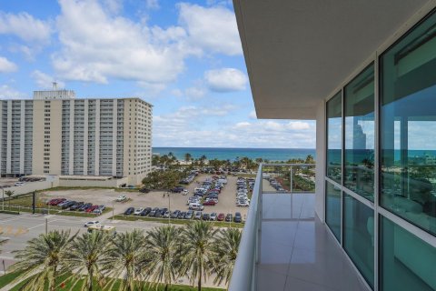 Condo in Pompano Beach, Florida, 3 bedrooms  № 1051001 - photo 5