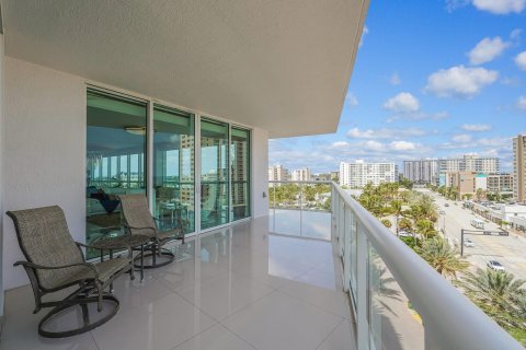 Condo in Pompano Beach, Florida, 3 bedrooms  № 1051001 - photo 9