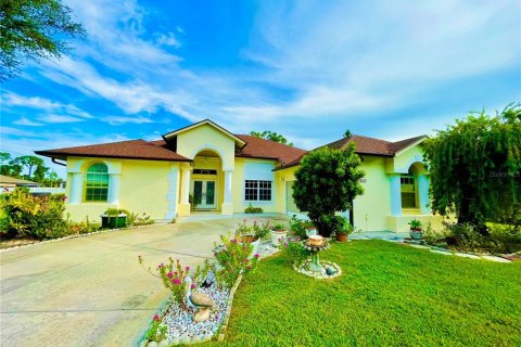 Casa en venta en North Port, Florida, 3 dormitorios, 224.08 m2 № 1356438 - foto 1