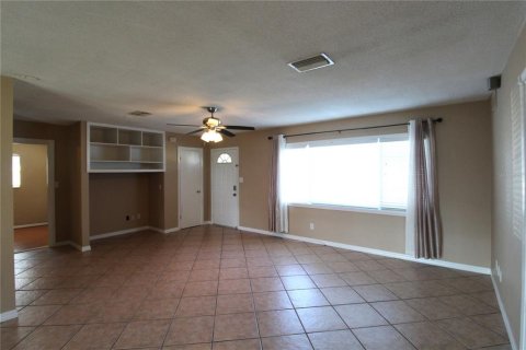 House in Bradenton, Florida 3 bedrooms, 103.86 sq.m. № 1356473 - photo 4