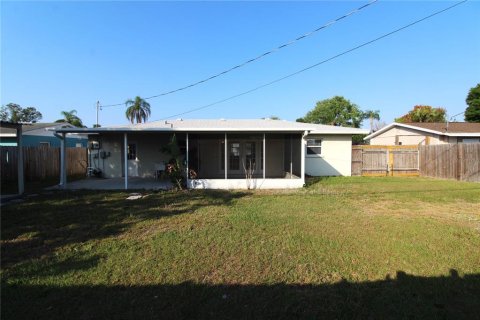 House in Bradenton, Florida 3 bedrooms, 103.86 sq.m. № 1356473 - photo 18