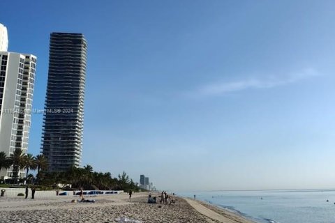 Copropriété à vendre à Sunny Isles Beach, Floride: 38.09 m2 № 1358917 - photo 12