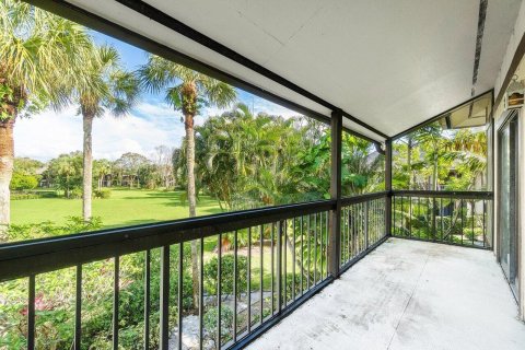 Condo in Wellington, Florida, 2 bedrooms  № 1019909 - photo 4