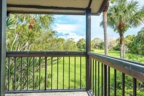 Condo in Wellington, Florida, 2 bedrooms  № 1019909 - photo 18