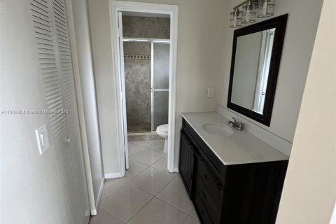 Condo in Boca Raton, Florida, 2 bedrooms  № 1058549 - photo 15