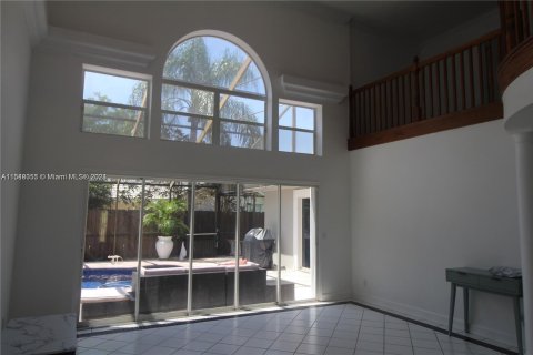 Casa en venta en Cutler Bay, Florida, 4 dormitorios, 227.15 m2 № 1058550 - foto 30