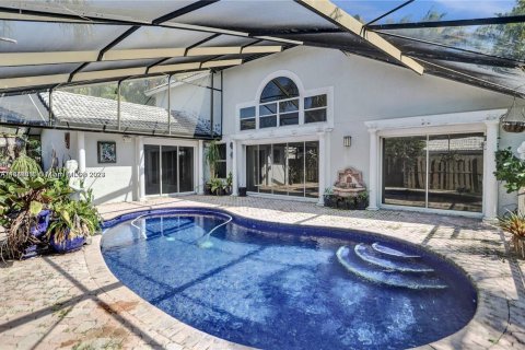 Villa ou maison à vendre à Cutler Bay, Floride: 4 chambres, 227.15 m2 № 1058550 - photo 4