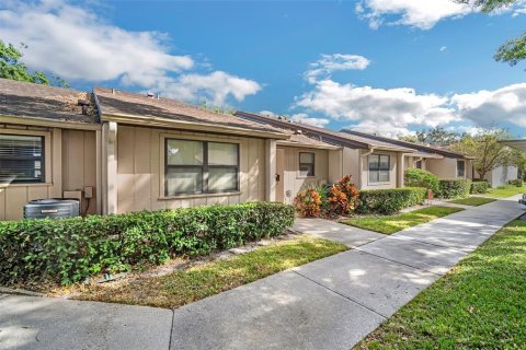 Condo in Lakeland, Florida, 2 bedrooms  № 1425313 - photo 3