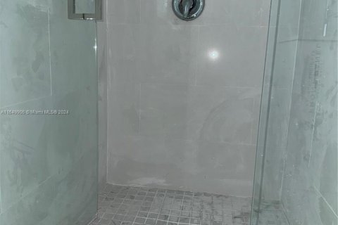 Casa en venta en Miami, Florida, 3 dormitorios, 133.78 m2 № 1332567 - foto 11