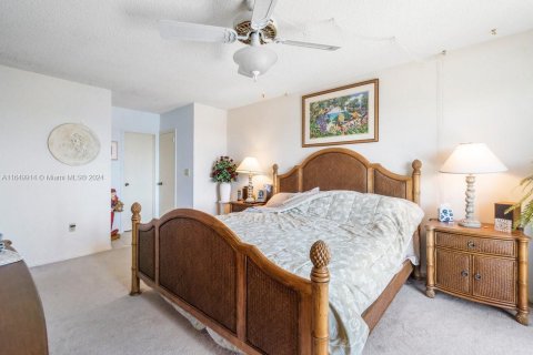 Copropriété à vendre à Hollywood, Floride: 2 chambres, 109.62 m2 № 1332607 - photo 16